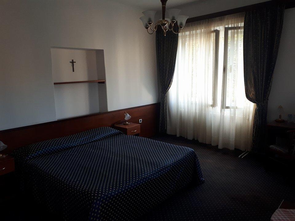Hotel Mance Brod na Kupi ภายนอก รูปภาพ